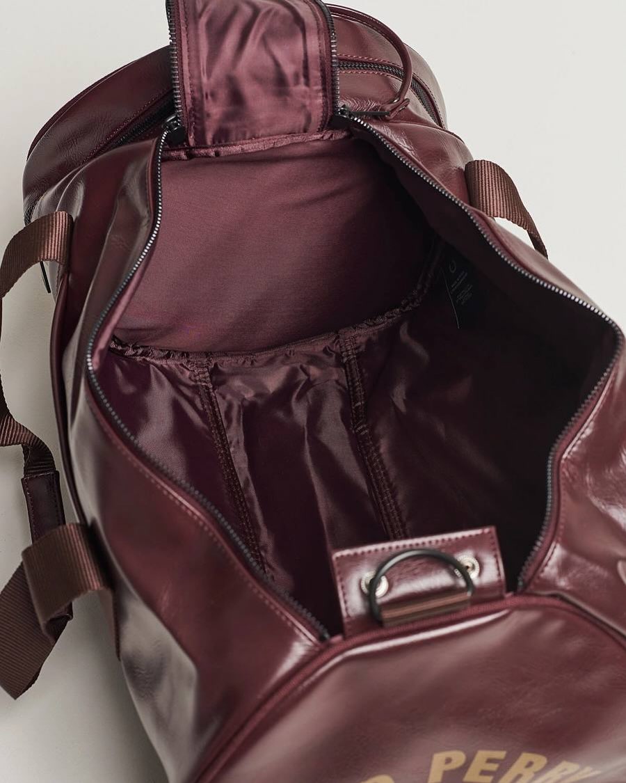Fred Perry Classic Barrel Bag Oxblood